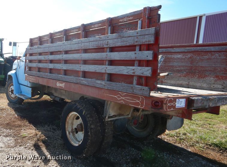image for item DR5906 1967 GMC  grain truck
