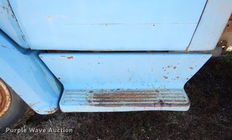 image for item DR5906 1967 GMC  grain truck