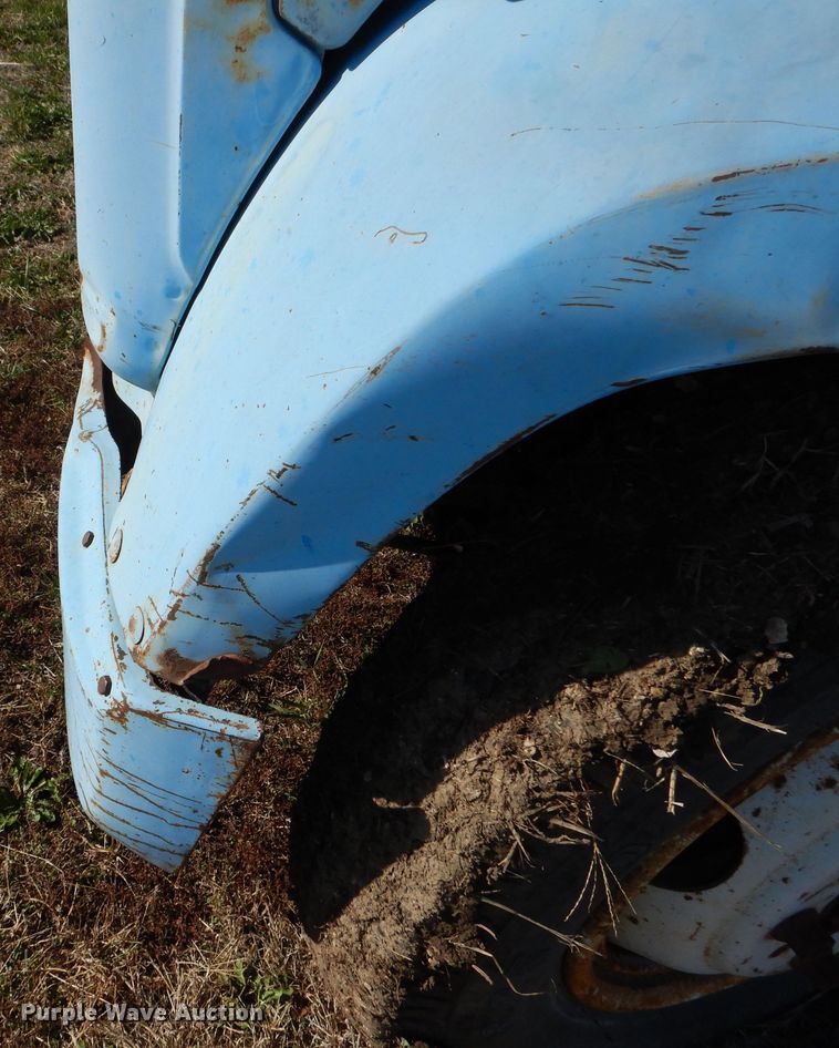 image for item DR5906 1967 GMC  grain truck