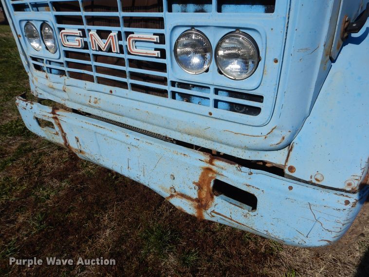 image for item DR5906 1967 GMC  grain truck
