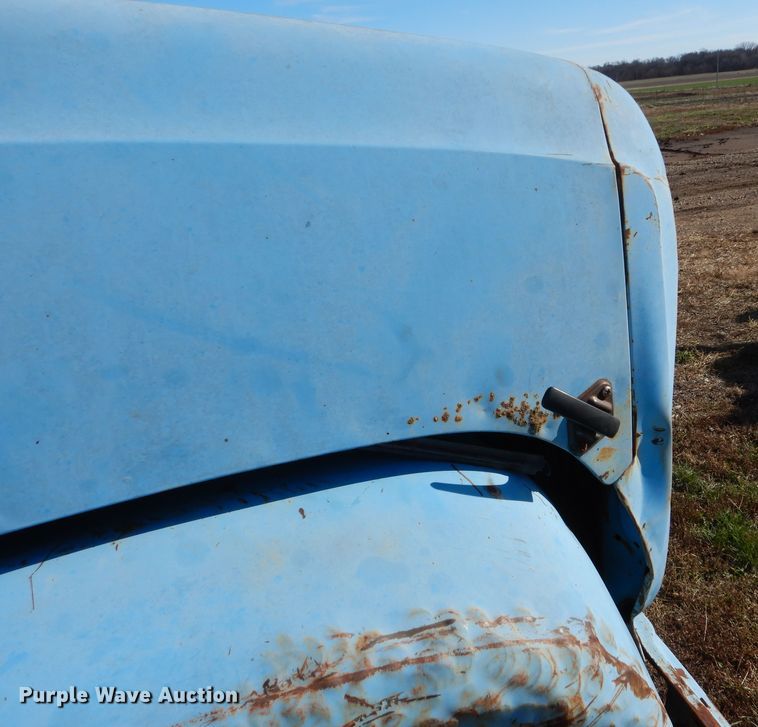 image for item DR5906 1967 GMC  grain truck