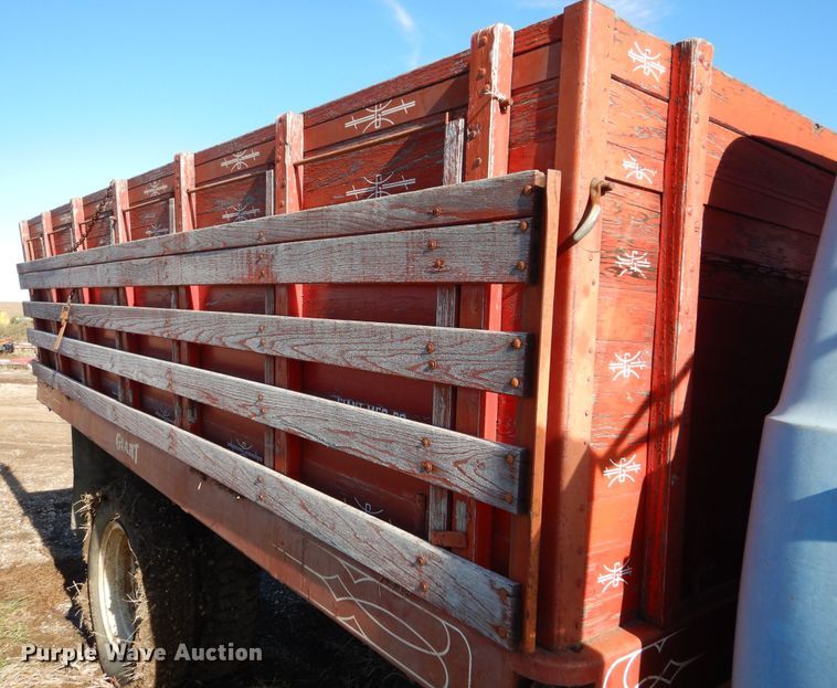 image for item DR5906 1967 GMC  grain truck