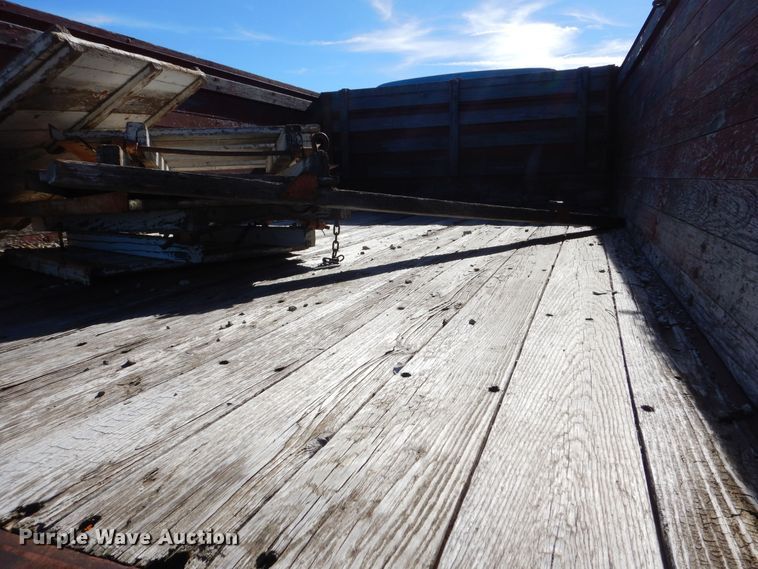 image for item DR5906 1967 GMC  grain truck