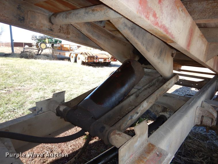 image for item DR5906 1967 GMC  grain truck