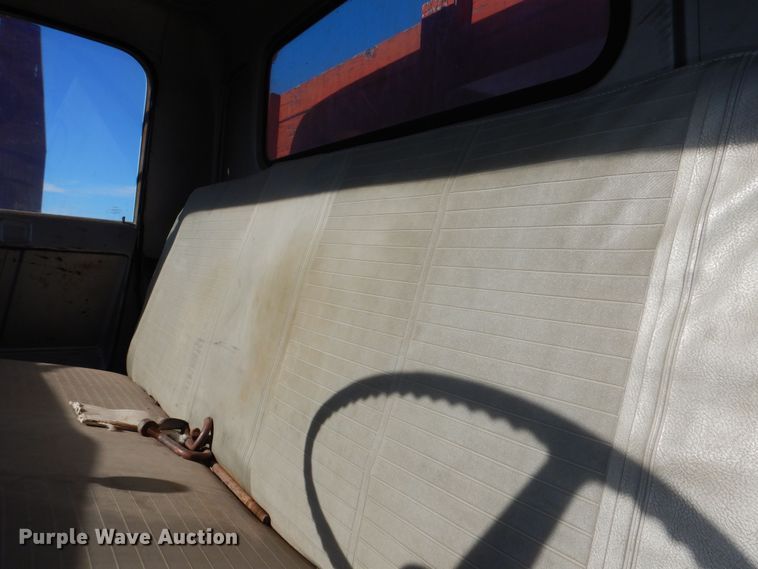 image for item DR5906 1967 GMC  grain truck