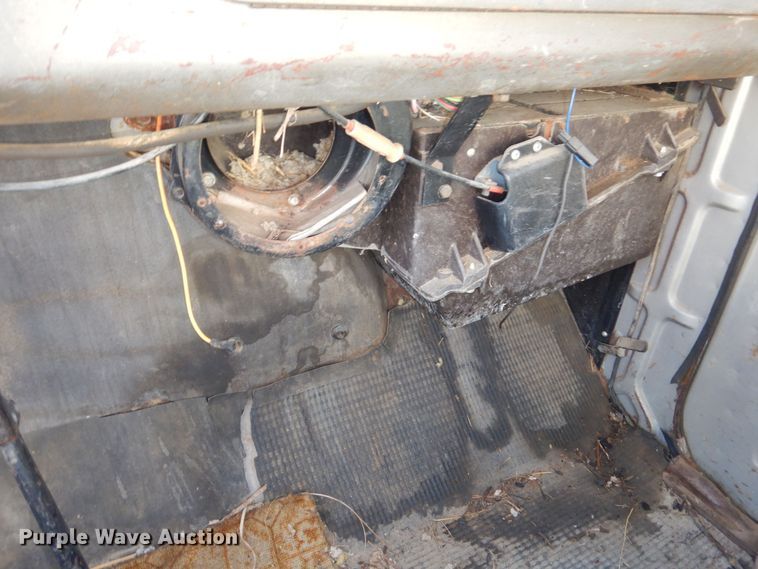 image for item DR5906 1967 GMC  grain truck