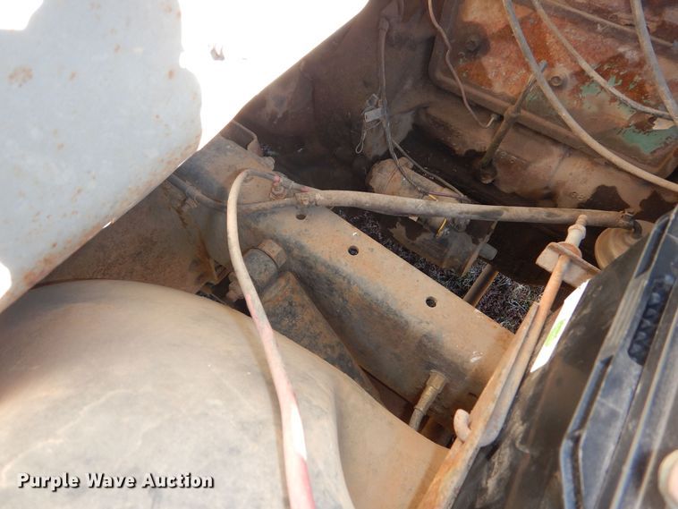 image for item DR5906 1967 GMC  grain truck