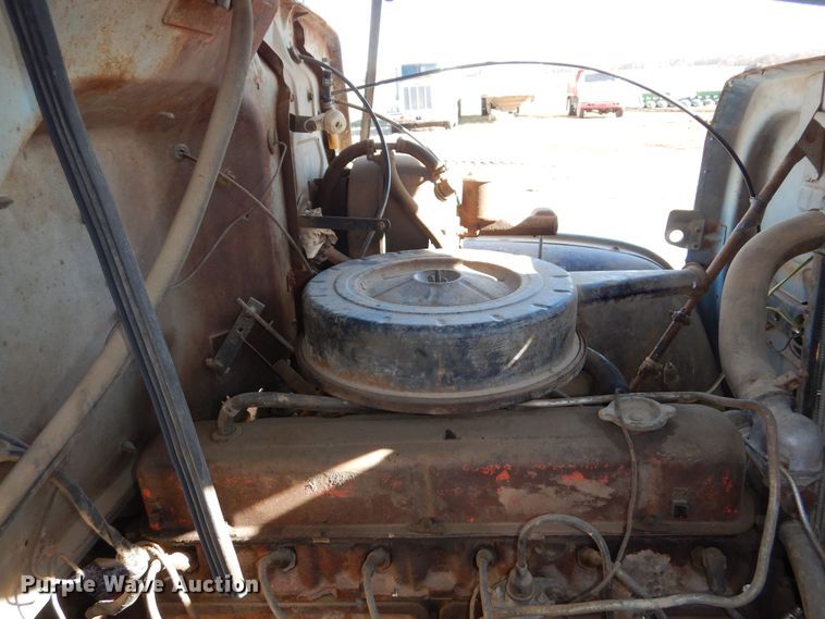 image for item DR5906 1967 GMC  grain truck