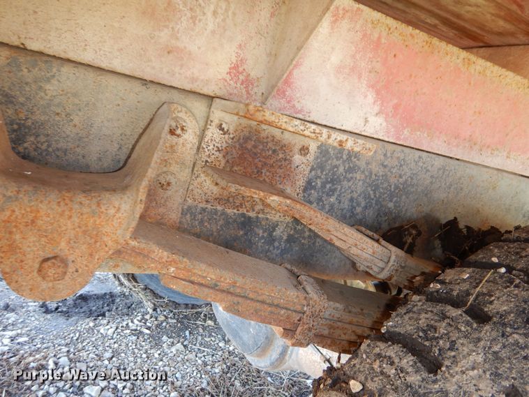 image for item DR5906 1967 GMC  grain truck