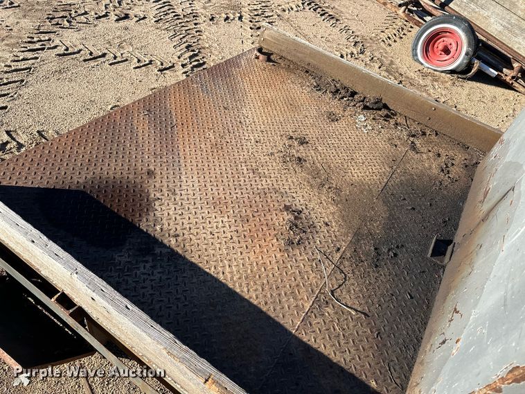 image for item EK9854 Flatbed