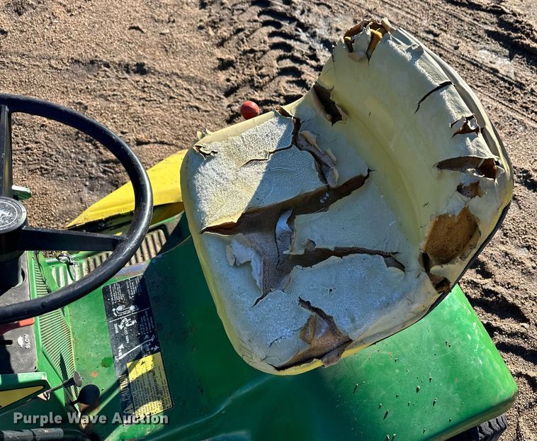 image for item EK9856 John Deere 116  lawn mower