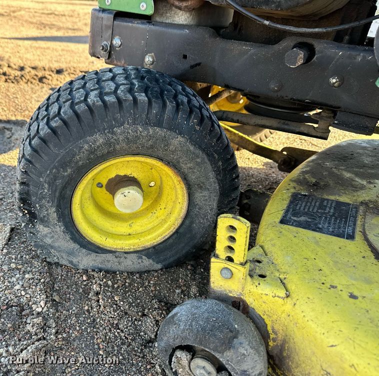 image for item EK9856 John Deere 116  lawn mower