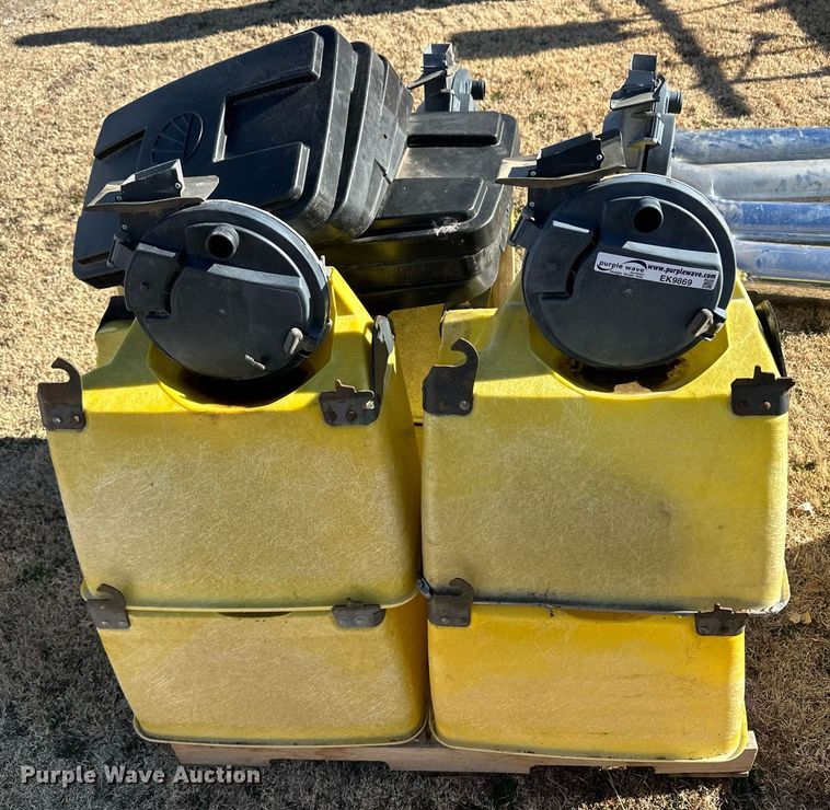 image for item EK9869 (8) John Deere seed boxes