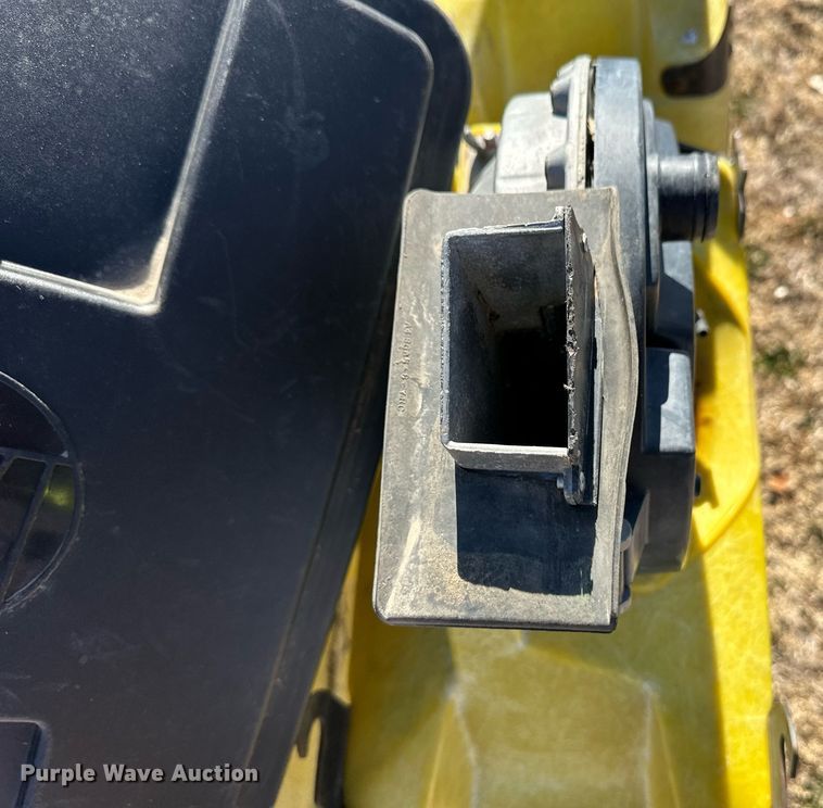 image for item EK9869 (8) John Deere seed boxes