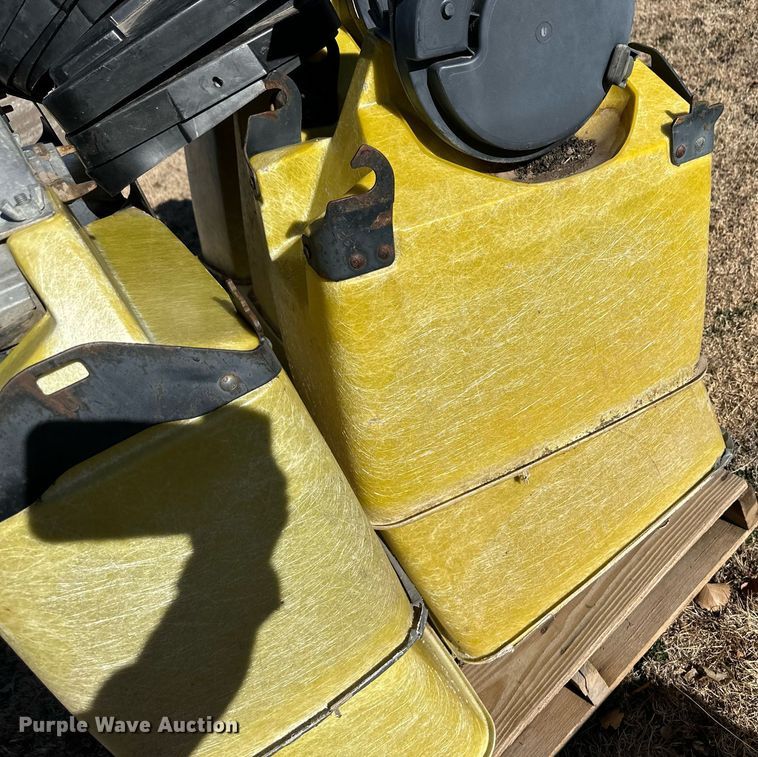 image for item EK9869 (8) John Deere seed boxes