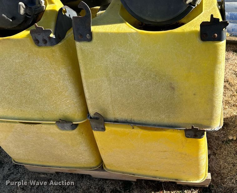 image for item EK9869 (8) John Deere seed boxes