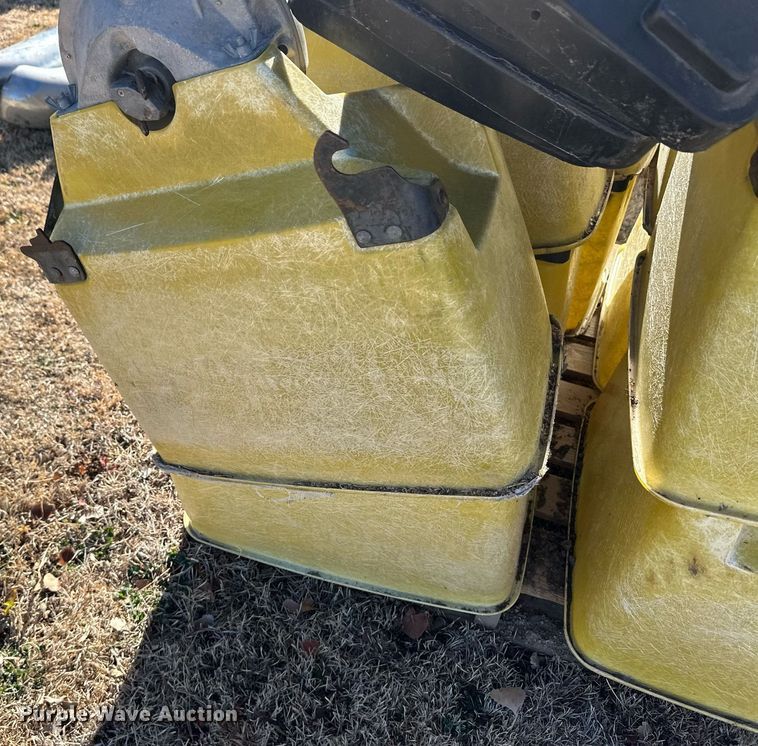 image for item EK9869 (8) John Deere seed boxes