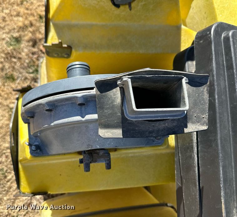 image for item EK9869 (8) John Deere seed boxes