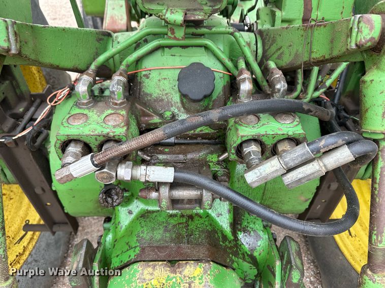 image for item EK9873 1979 John Deere 2640  tractor