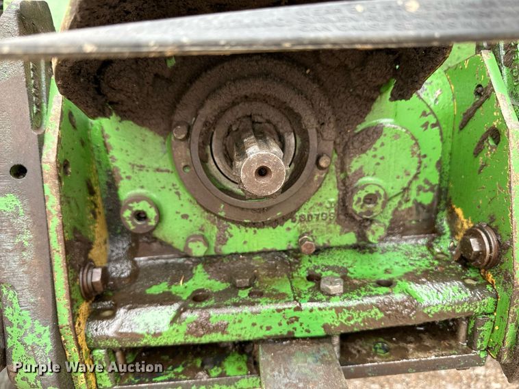 image for item EK9873 1979 John Deere 2640  tractor