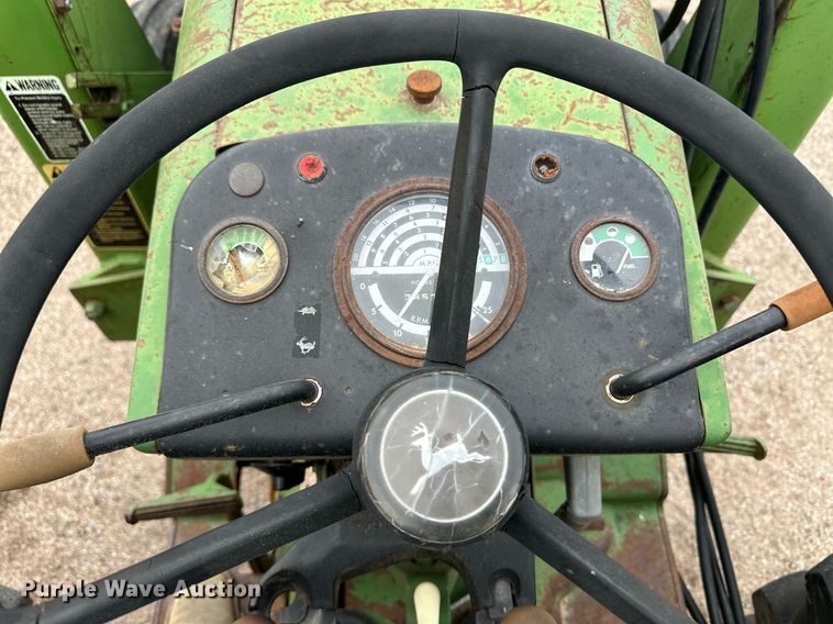 image for item EK9873 1979 John Deere 2640  tractor