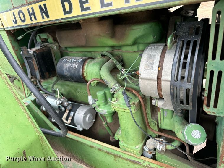 image for item EK9873 1979 John Deere 2640  tractor