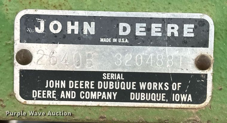 image for item EK9873 1979 John Deere 2640  tractor