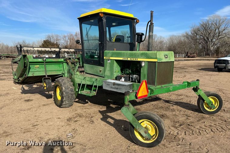 image for item EK9889 John Deere 2420  swather / windrower