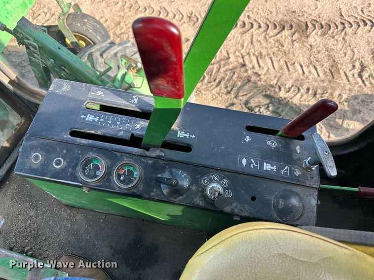 image for item EK9889 John Deere 2420  swather / windrower