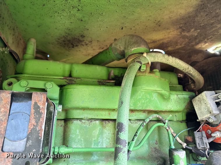 image for item EK9889 John Deere 2420  swather / windrower