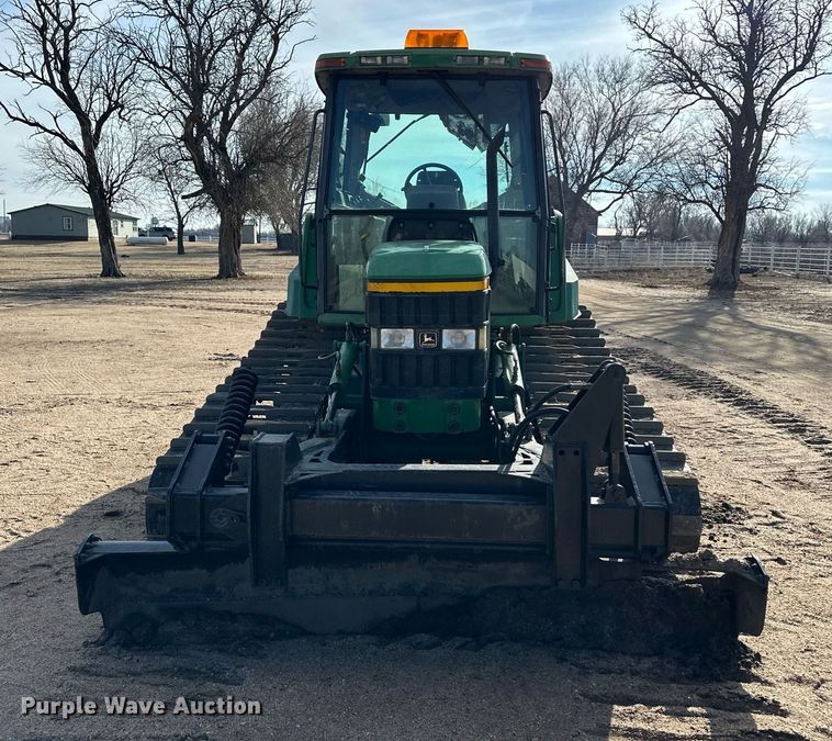 image for item EK9890 1993 John Deere 6200 Gilbert  tractor