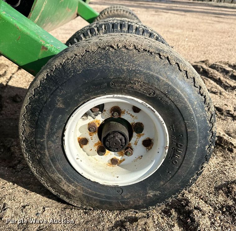 image for item EK9890 1993 John Deere 6200 Gilbert  tractor