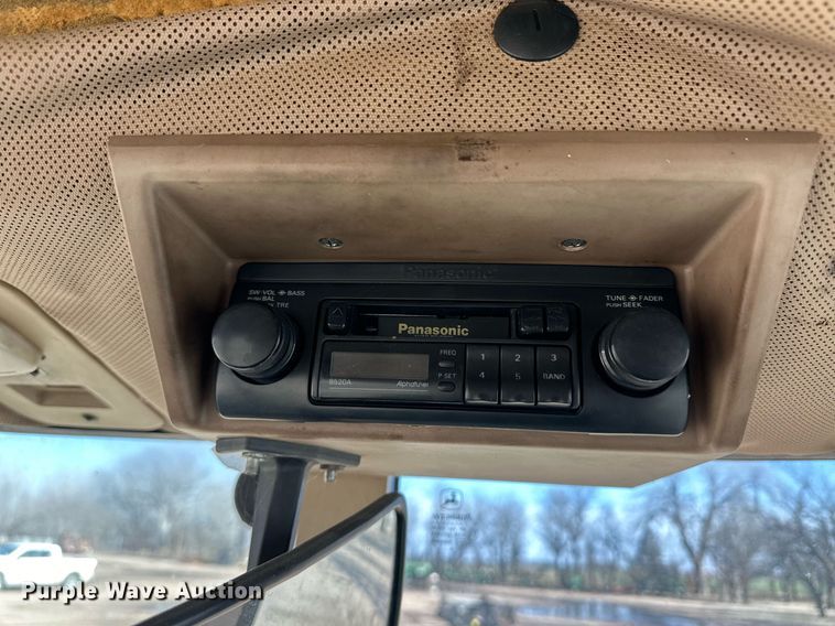 image for item EK9890 1993 John Deere 6200 Gilbert  tractor