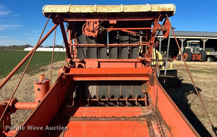 image for item NB9286 Allis-Chalmers  round baler