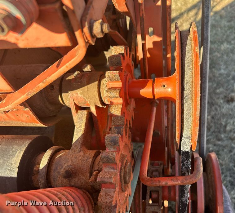 image for item NB9286 Allis-Chalmers  round baler