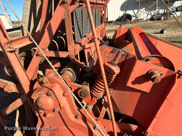 image for item NB9286 Allis-Chalmers  round baler