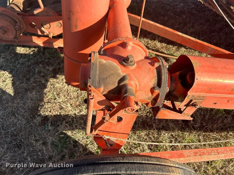 image for item NB9286 Allis-Chalmers  round baler