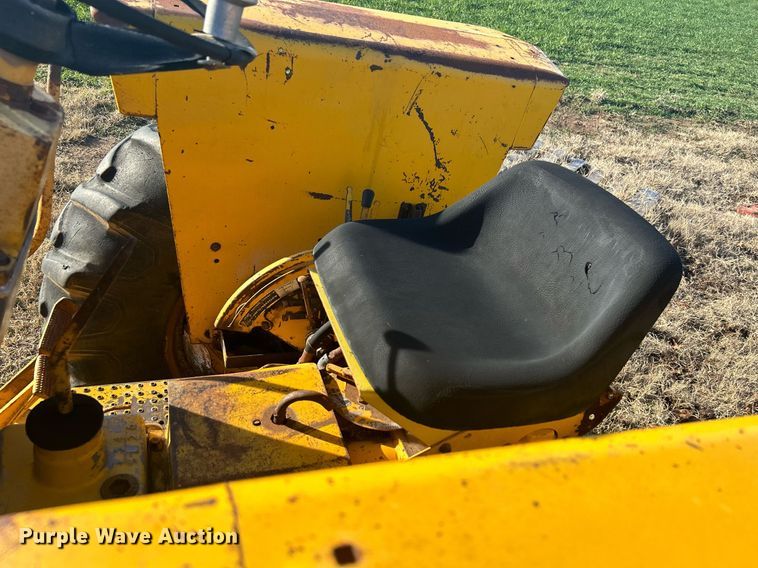 image for item NB9287 1968 Minneapolis-Moline Jetstar 3 Super  tractor