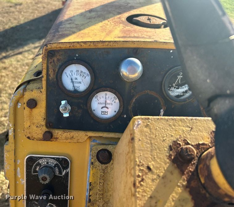 image for item NB9287 1968 Minneapolis-Moline Jetstar 3 Super  tractor