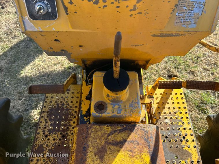 image for item NB9287 1968 Minneapolis-Moline Jetstar 3 Super  tractor