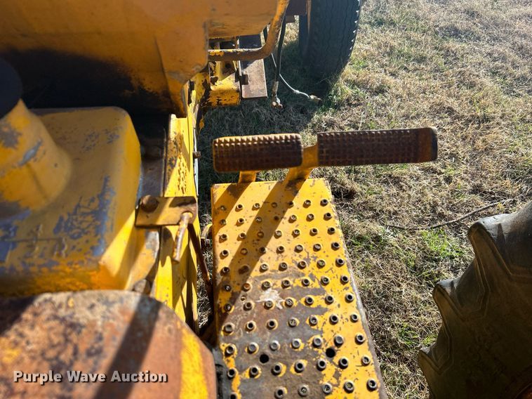 image for item NB9287 1968 Minneapolis-Moline Jetstar 3 Super  tractor