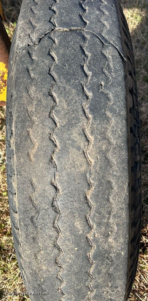 image for item NB9287 1968 Minneapolis-Moline Jetstar 3 Super  tractor