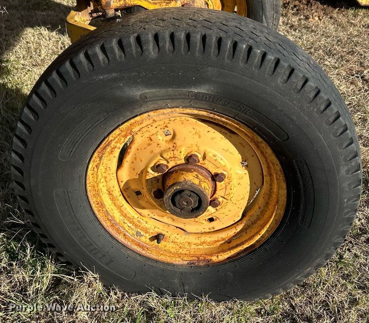 image for item NB9287 1968 Minneapolis-Moline Jetstar 3 Super  tractor