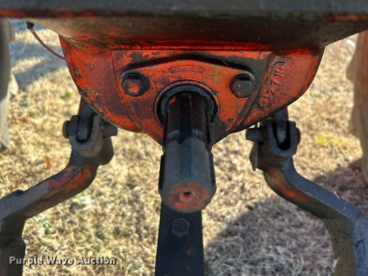 image for item NB9288 1963 Allis-Chalmers D17  tractor