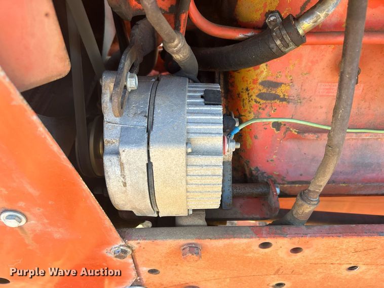 image for item NB9288 1963 Allis-Chalmers D17  tractor