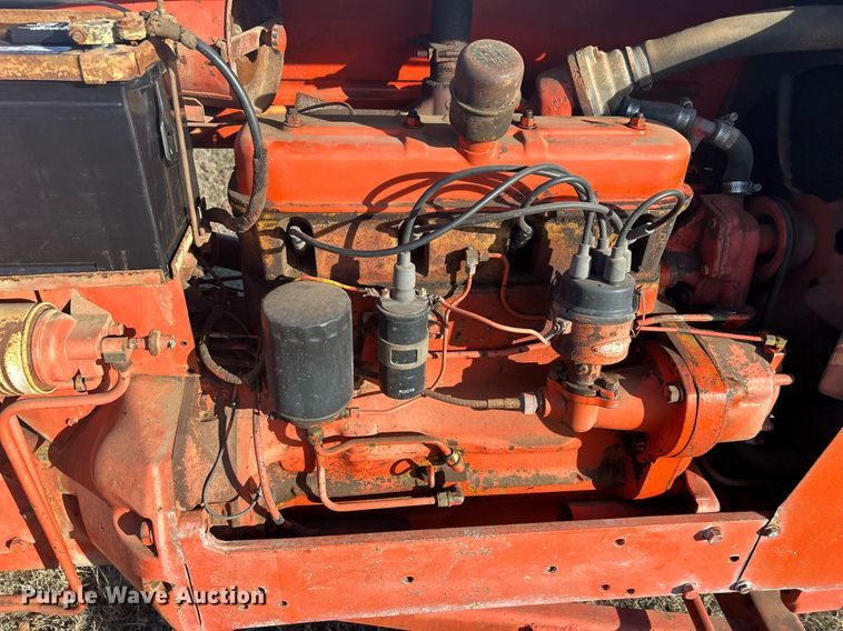 image for item NB9288 1963 Allis-Chalmers D17  tractor