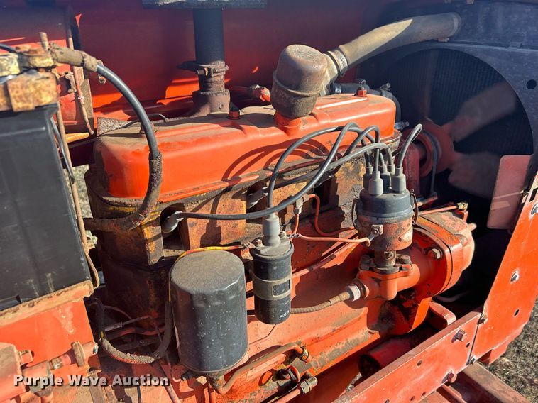 image for item NB9288 1963 Allis-Chalmers D17  tractor