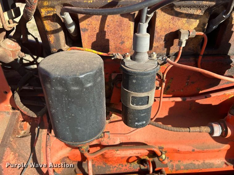 image for item NB9288 1963 Allis-Chalmers D17  tractor