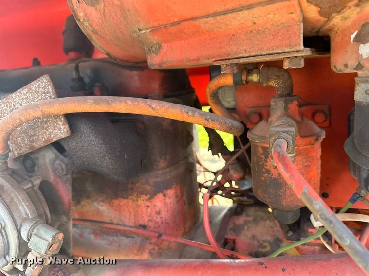 image for item NB9288 1963 Allis-Chalmers D17  tractor