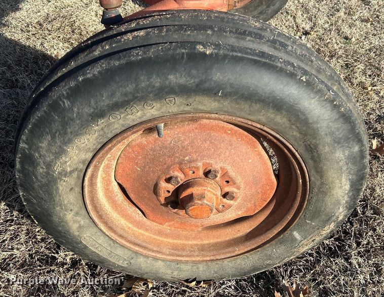 image for item NB9288 1963 Allis-Chalmers D17  tractor